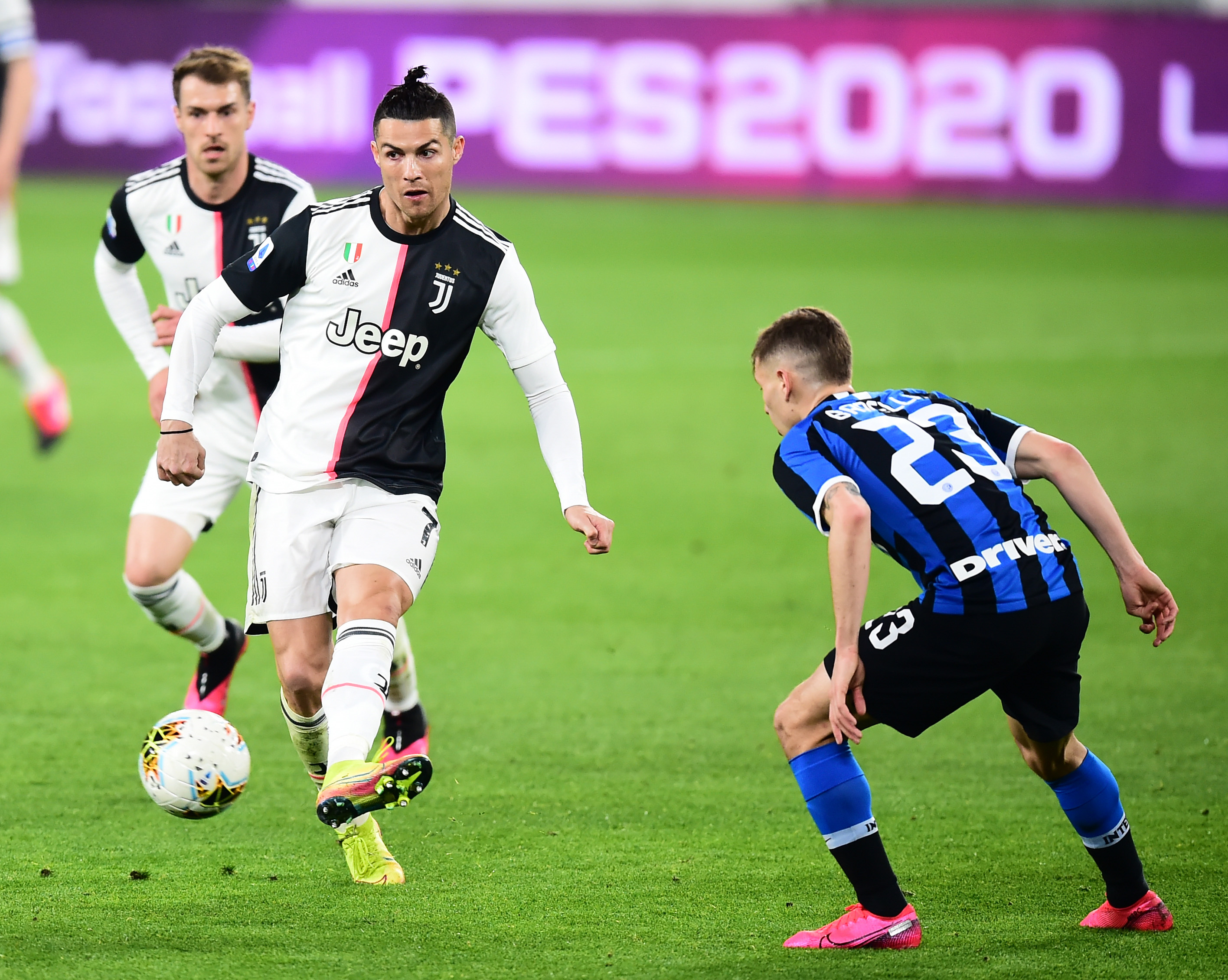 电竞品牌年度合作签约仪式举行