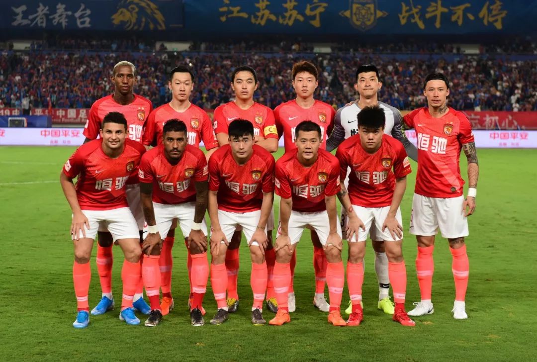 恭喜，枪手生涯首次戴帽的马丁内利当选阿森纳队内最佳